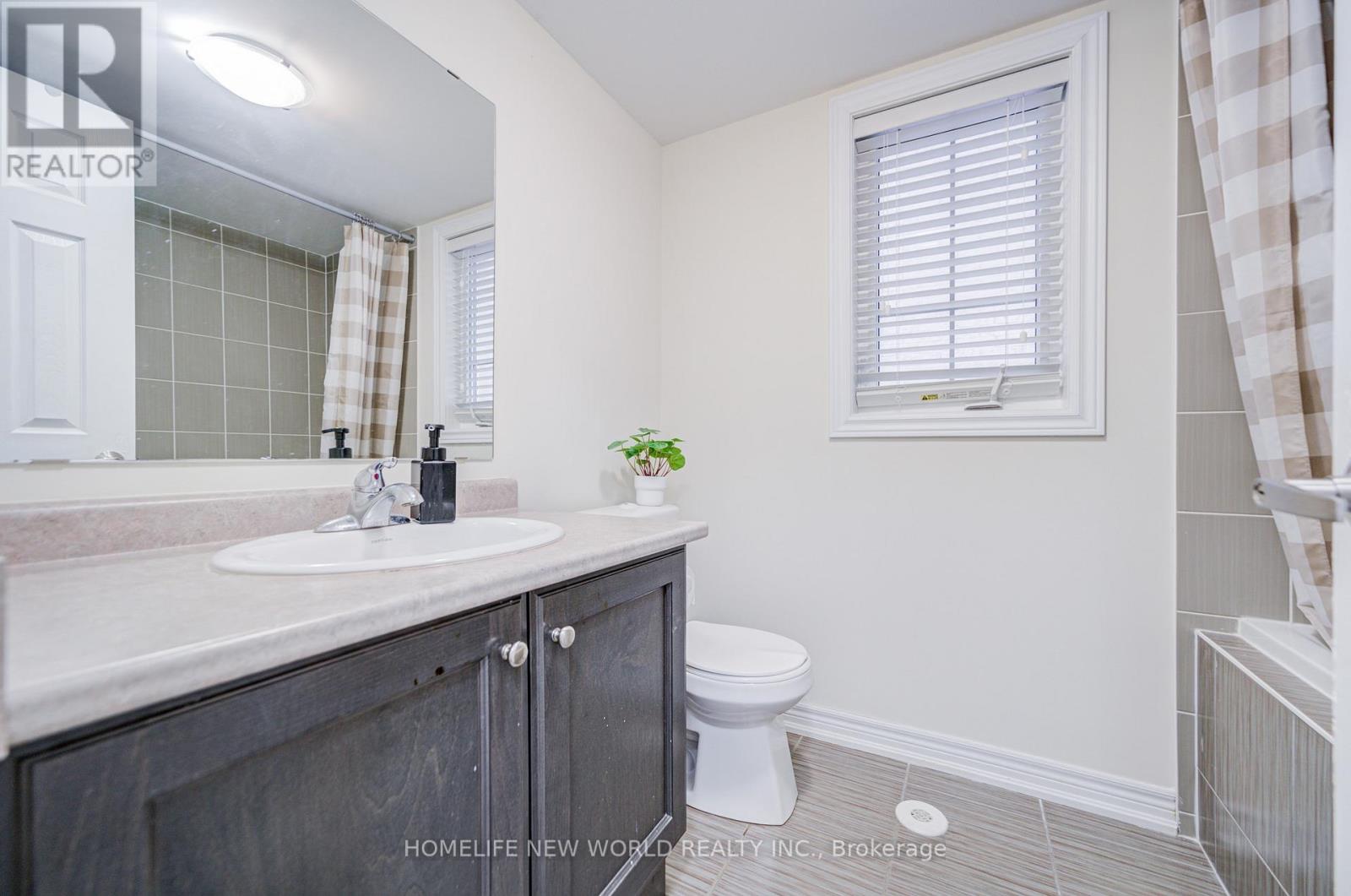 Photo 45 of 14 Highbury Court, Markham ON