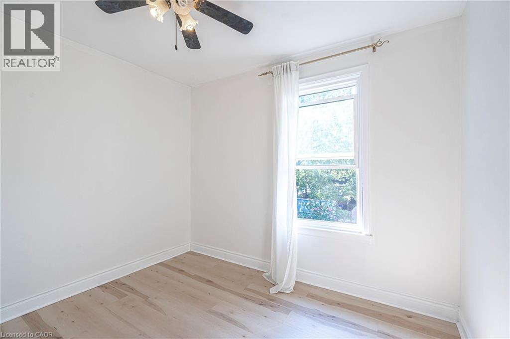 Photo 4 of 36 Spadina Avenue, Hamilton ON