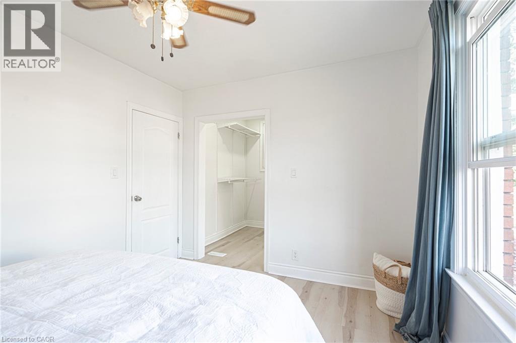 Photo 12 of 36 Spadina Avenue, Hamilton ON