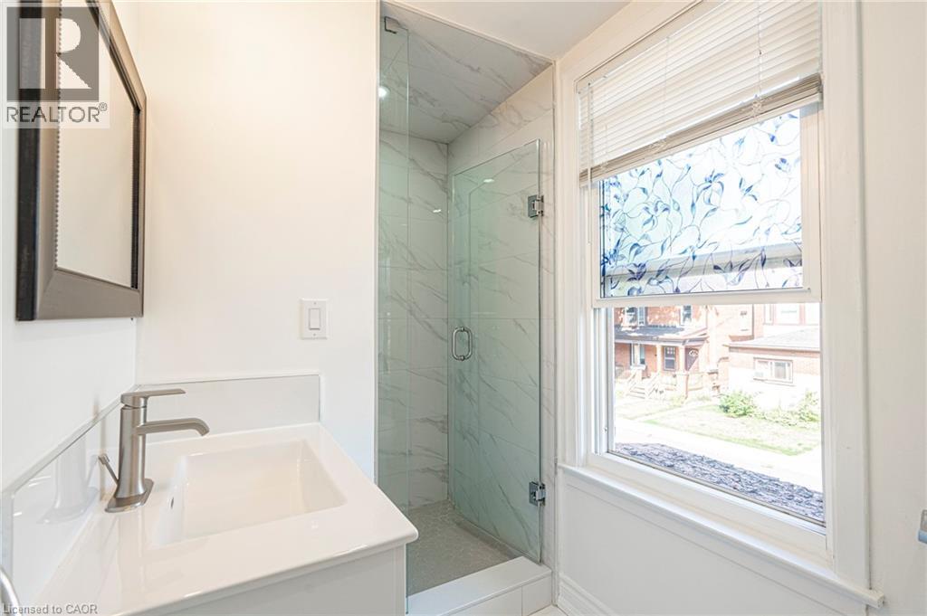 Photo 44 of 36 Spadina Avenue, Hamilton ON