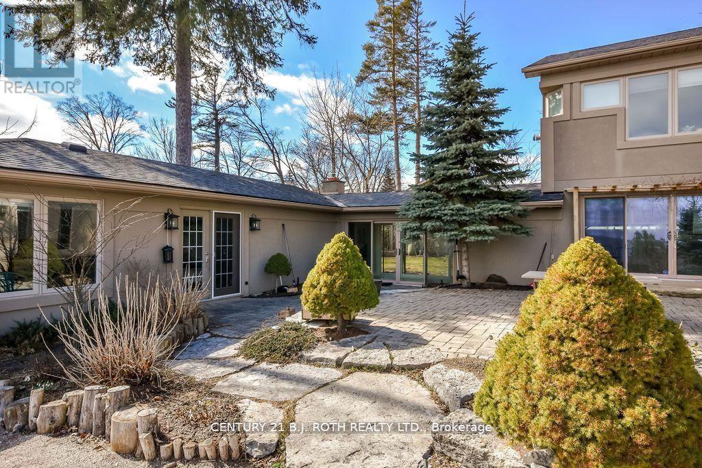Photo 19 of 73 Lakeshore Road W, Oromedonte ON