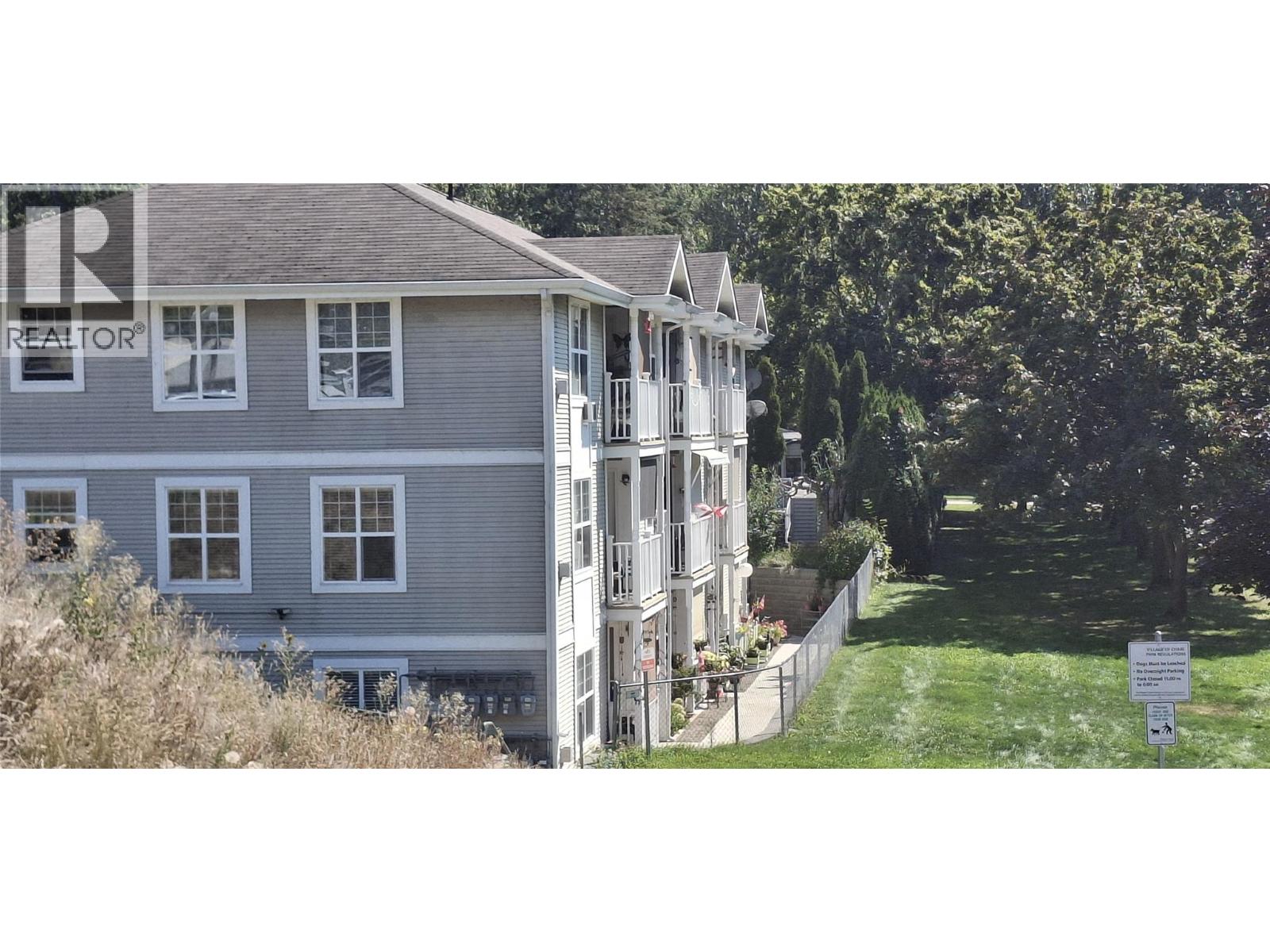 743 Okanagan Avenue Unit# 301, Chase