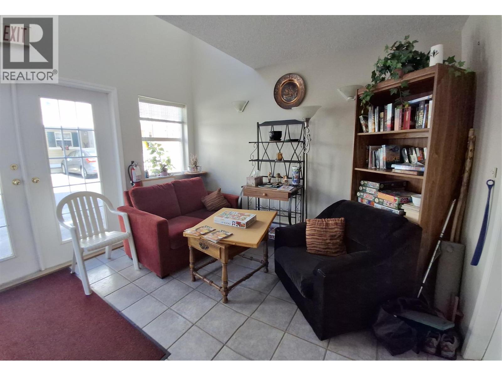 743 Okanagan Avenue Unit# 301, Chase