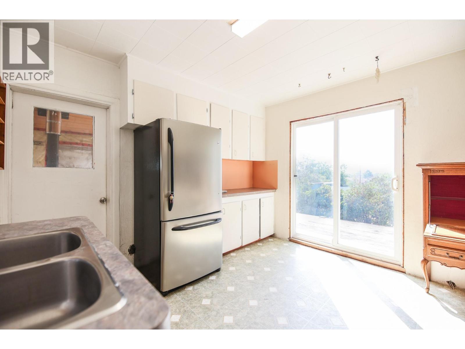 8011 87th Street, Osoyoos