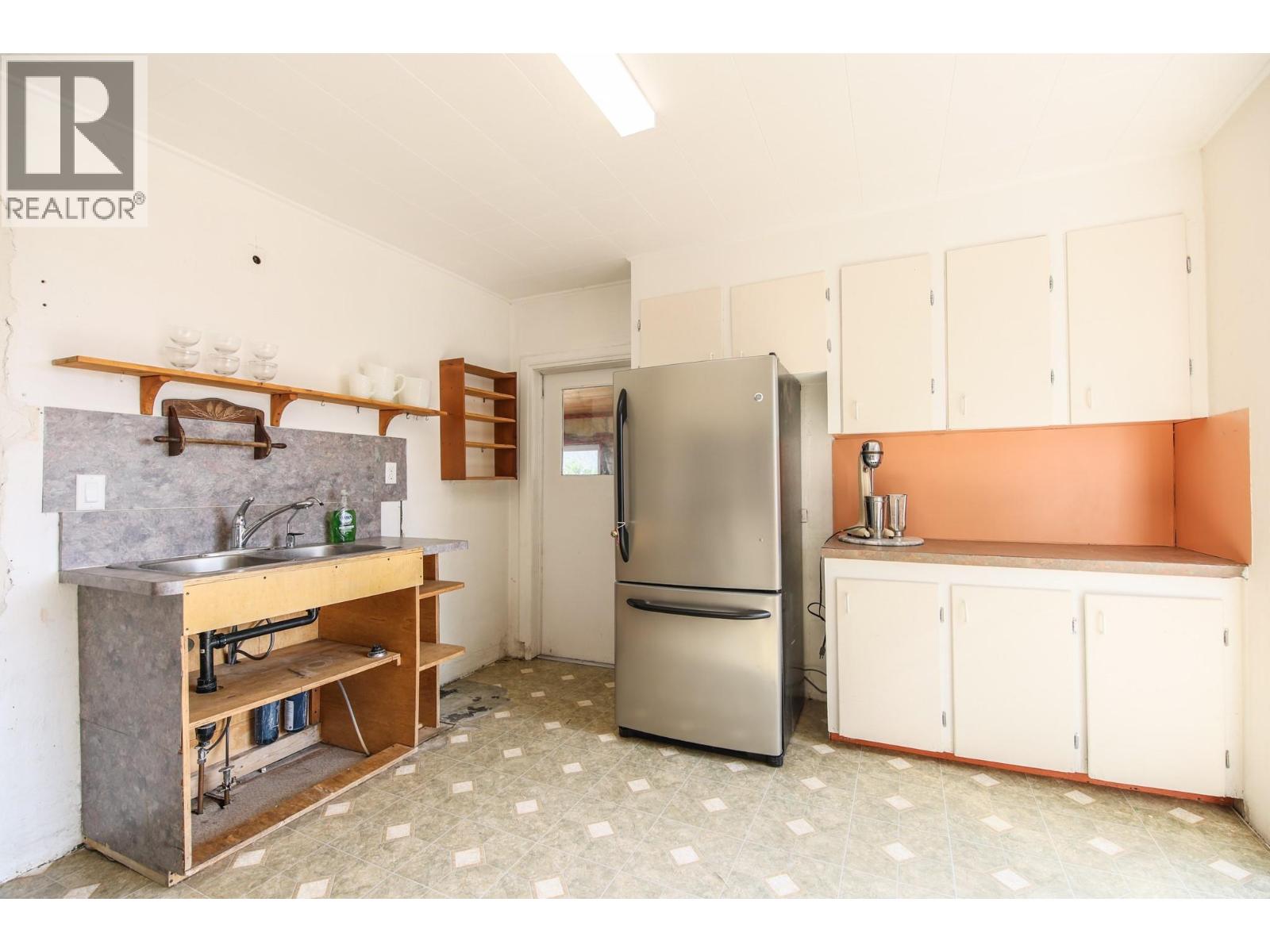 8011 87th Street, Osoyoos