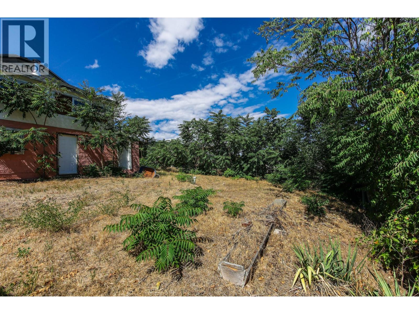 8011 87th Street, Osoyoos