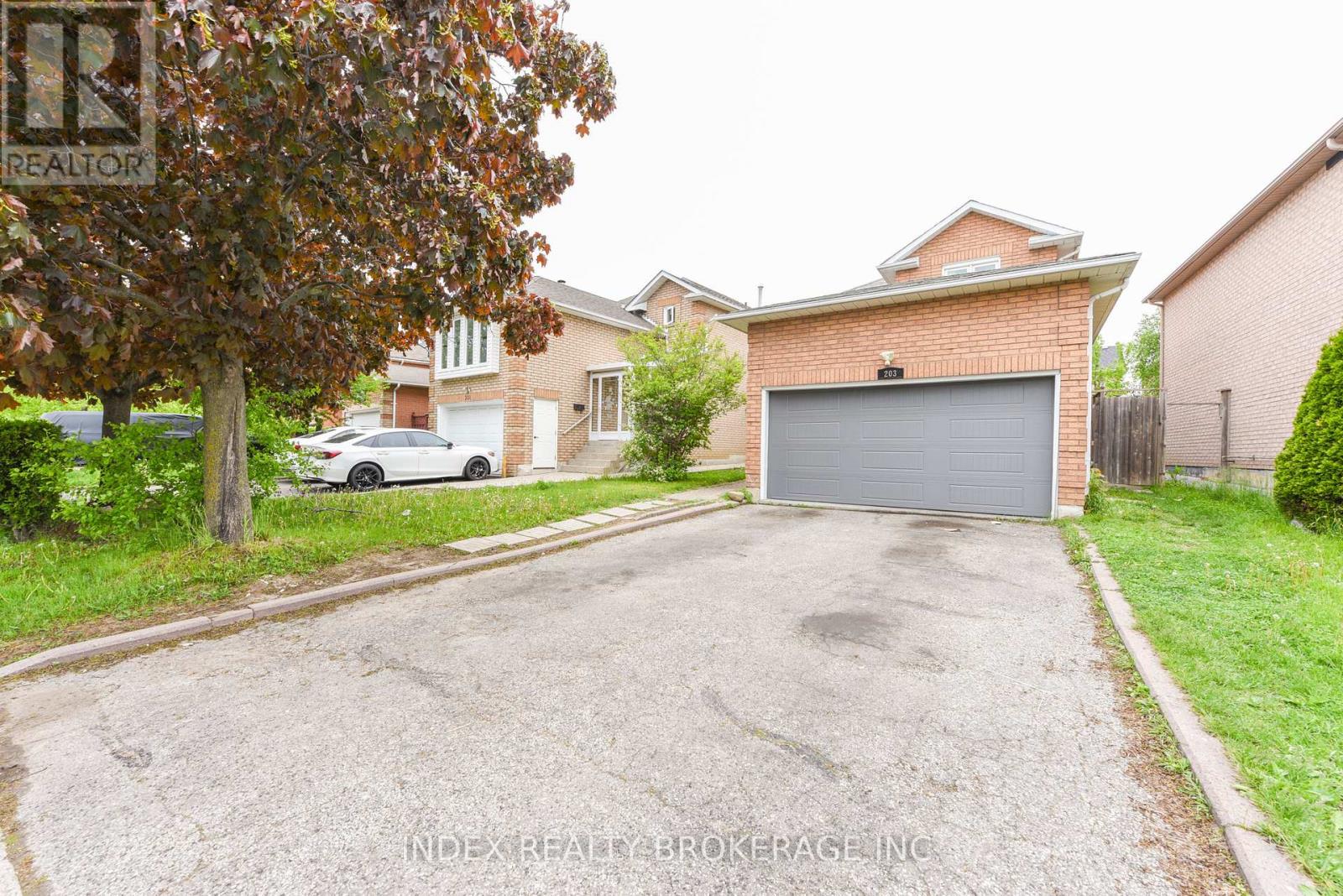 Photo 26 of 203 Richvale Drive S, Brampton ON