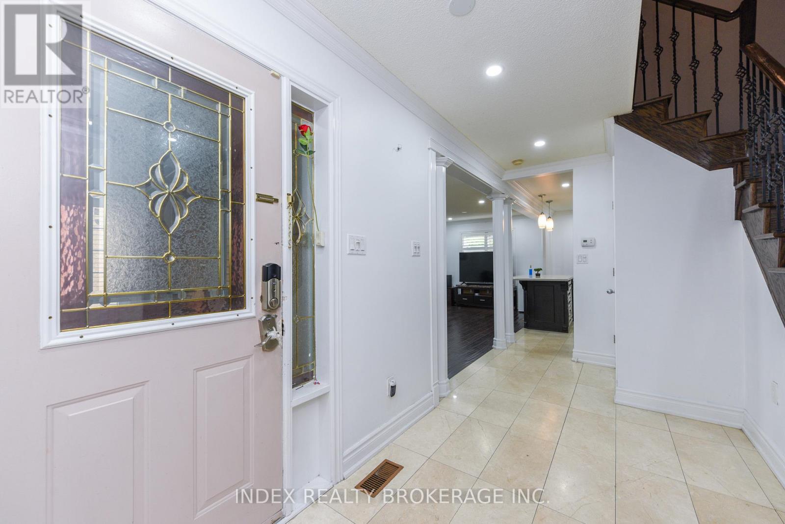 Photo 1 of 203 Richvale Drive S, Brampton ON