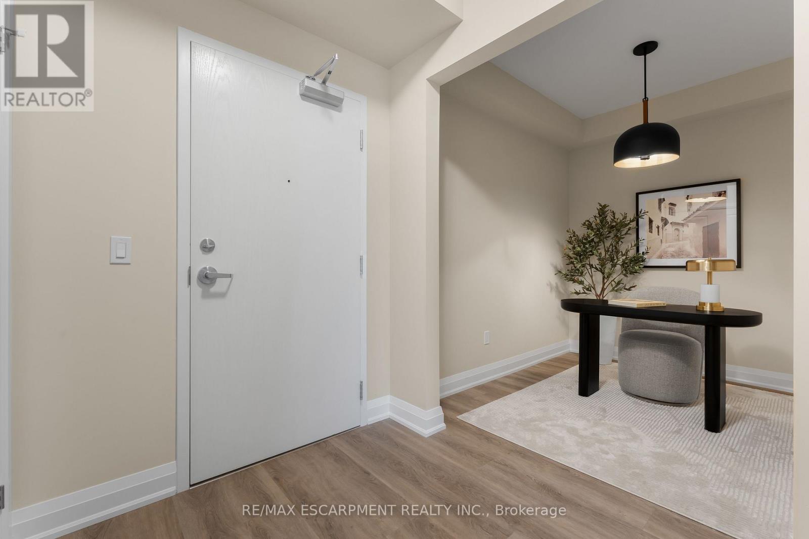 Photo 14 of 314 118 Summersides Boulevard, Pelham ON