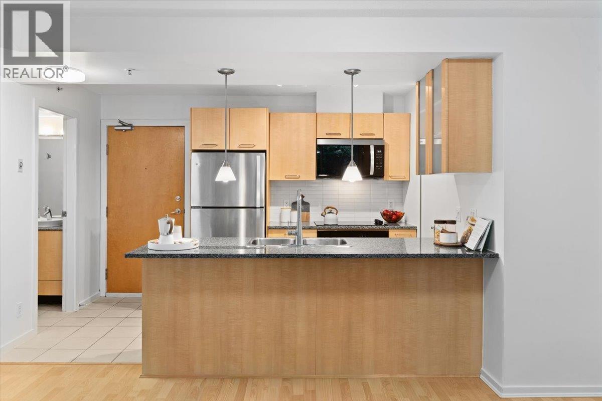 Photo 5 of 203 1155 Seymour Street, Vancouver BC