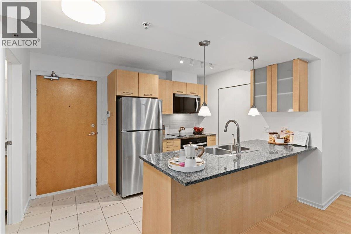 Photo 6 of 203 1155 Seymour Street, Vancouver BC