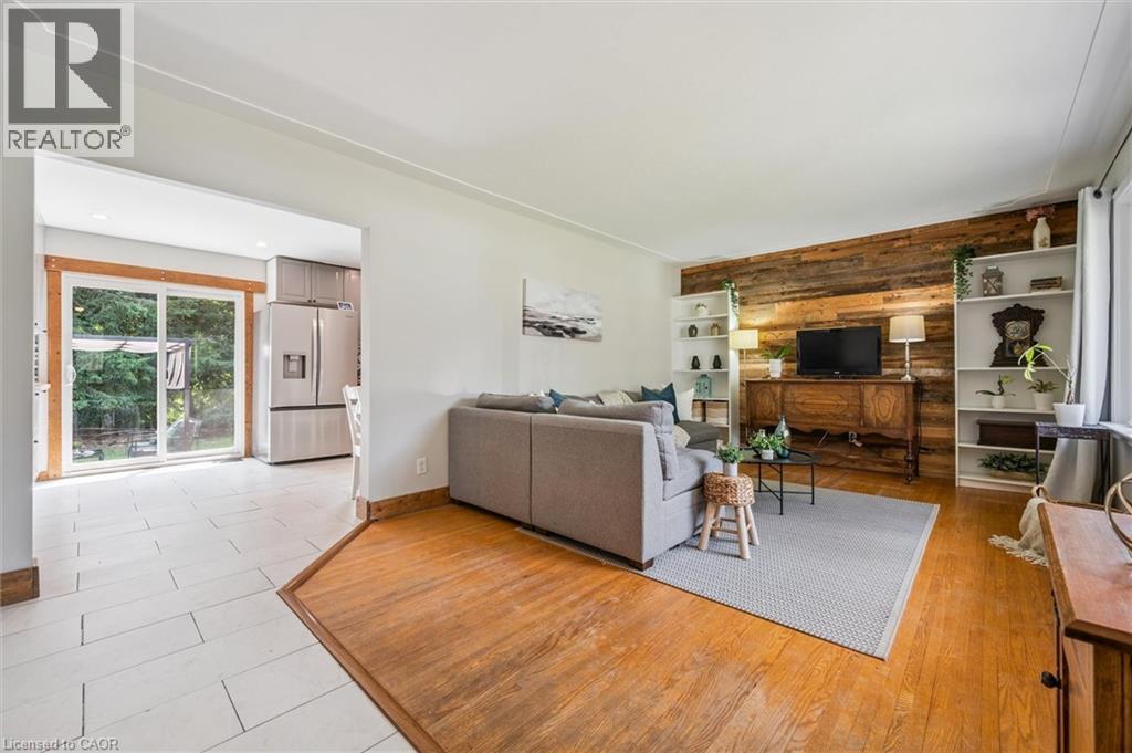 Photo 24 of 54 Admiral Road, Kitchener ON