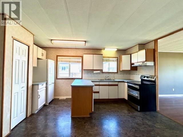3903 POPLAR AVENUE, Fort Nelson