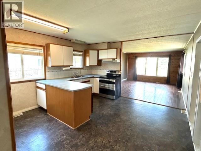 3903 POPLAR AVENUE, Fort Nelson