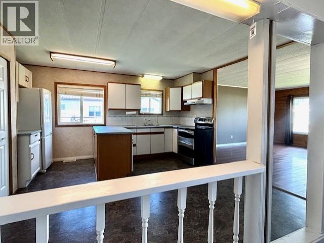 3903 POPLAR AVENUE, Fort Nelson