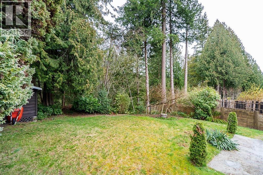 Photo 24 of 353 Laurentian Crescent, Coquitlam BC