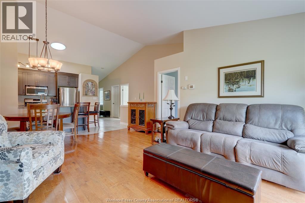 Photo 21 of 11480 Aldridge Street, Windsor ON