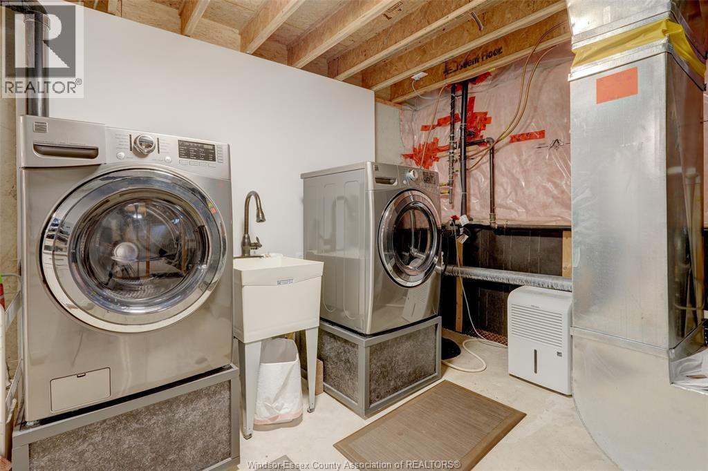 Photo 8 of 11480 Aldridge Street, Windsor ON