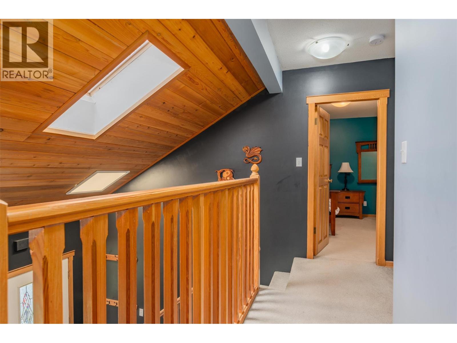 Photo 9 of 611 7th Street, Kaslo BC