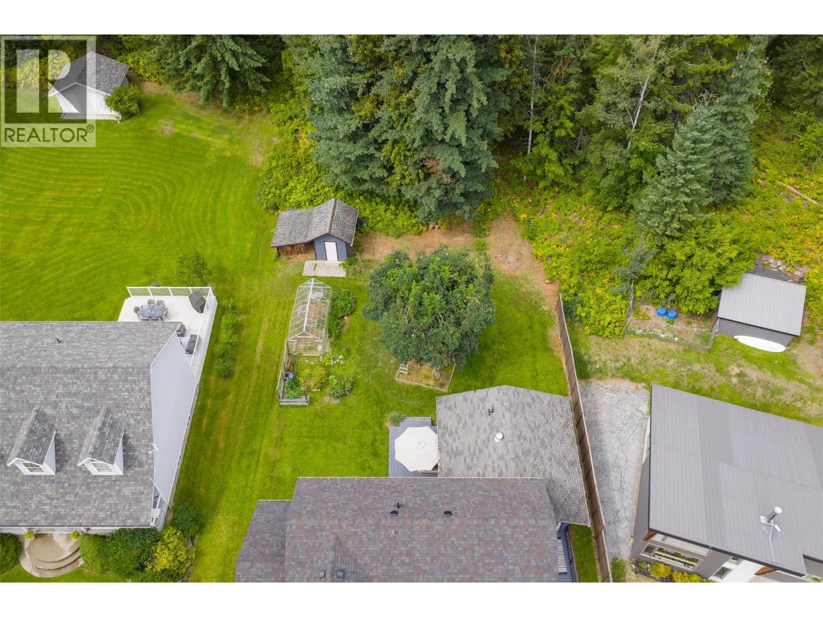 Photo 63 of 611 7th Street, Kaslo BC
