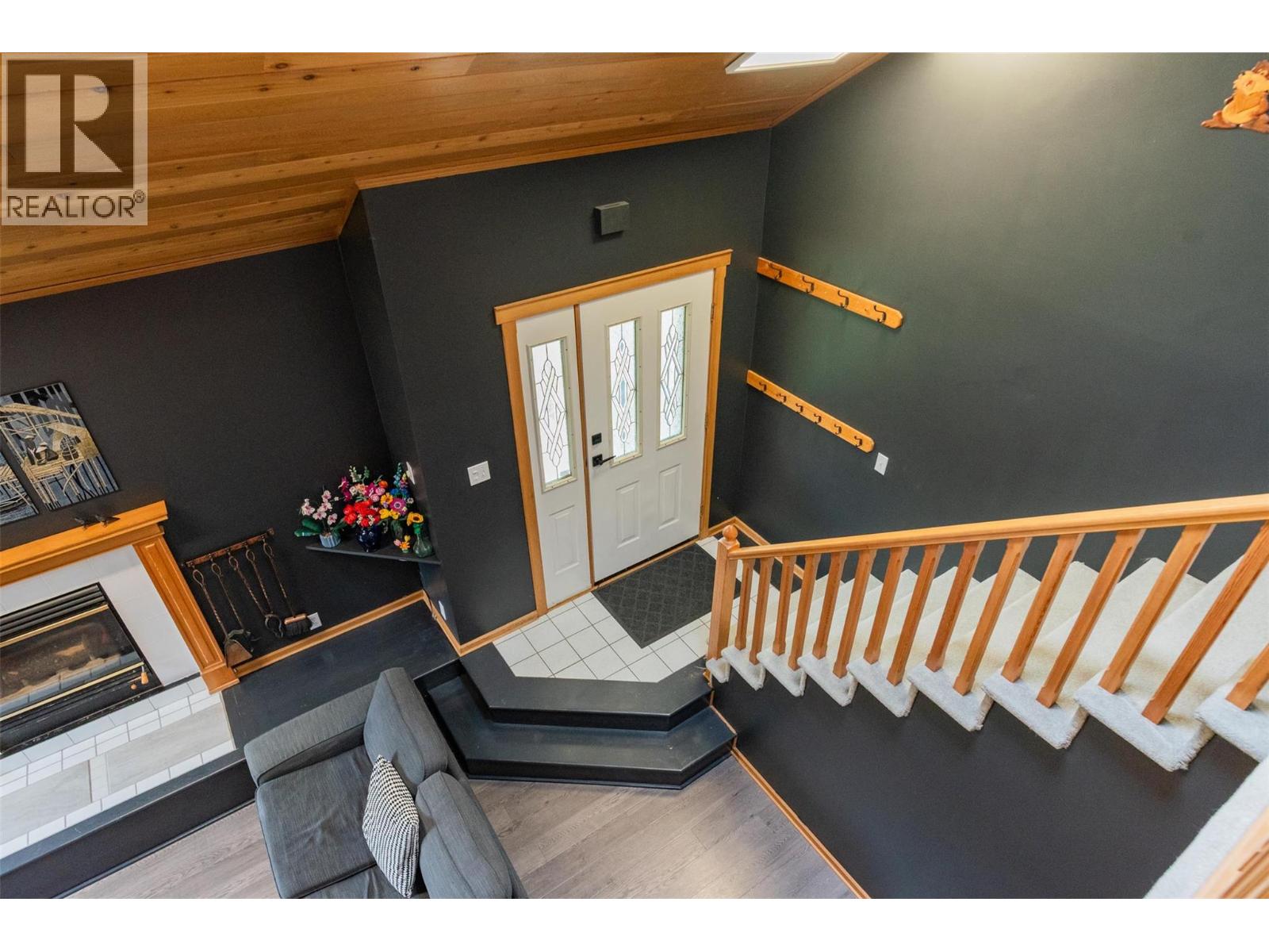 Photo 75 of 611 7th Street, Kaslo BC