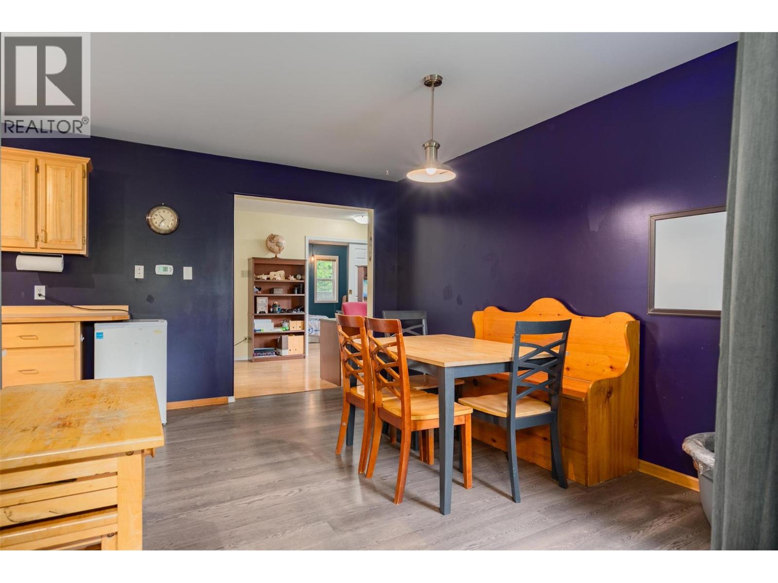Photo 12 of 611 7th Street, Kaslo BC
