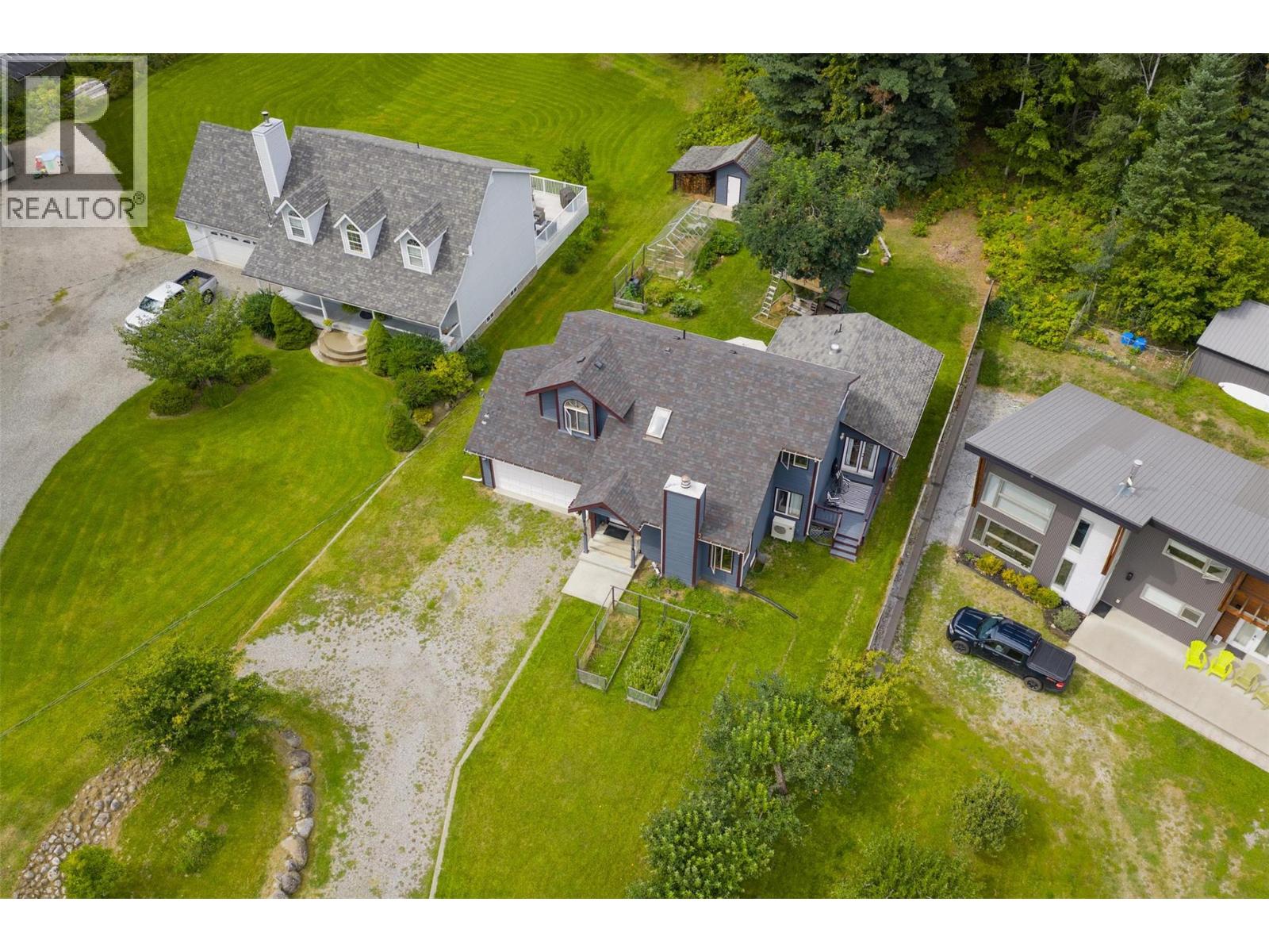 Photo 66 of 611 7th Street, Kaslo BC