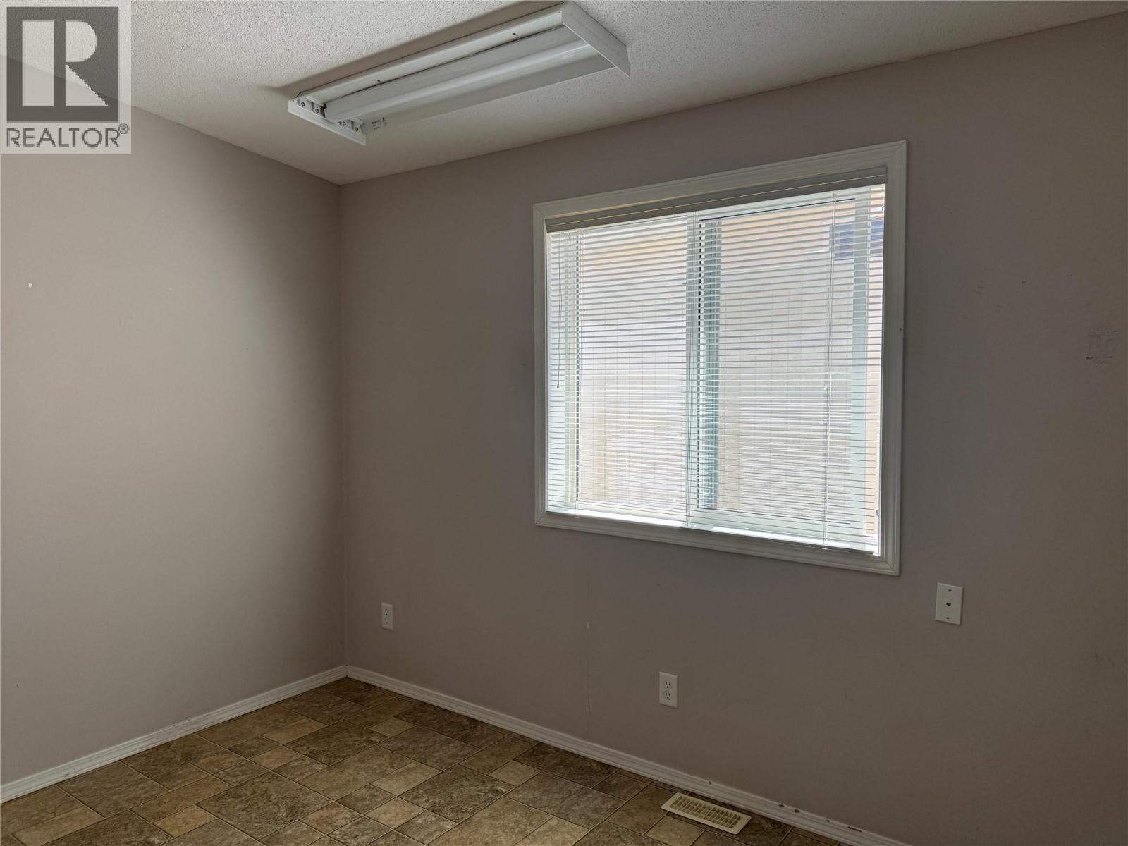 31 9400 115th Street, Osoyoos
