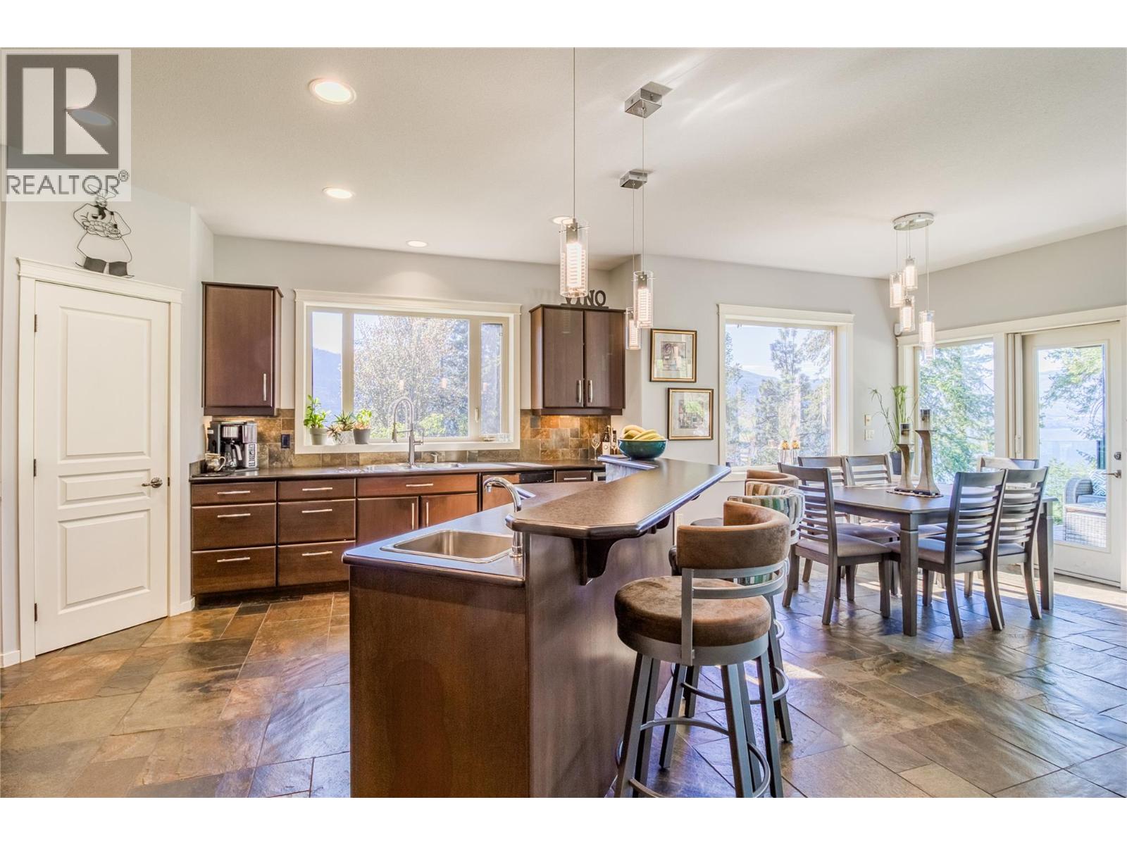 10726 Nighthawk Road Unit# 70, Lake Country