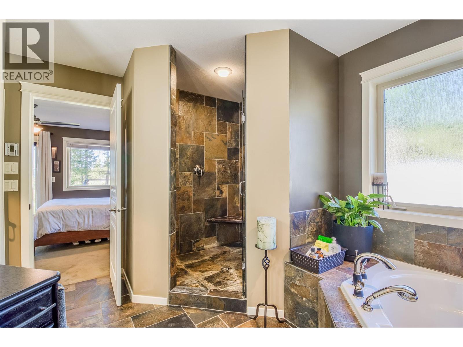 10726 Nighthawk Road Unit# 70, Lake Country
