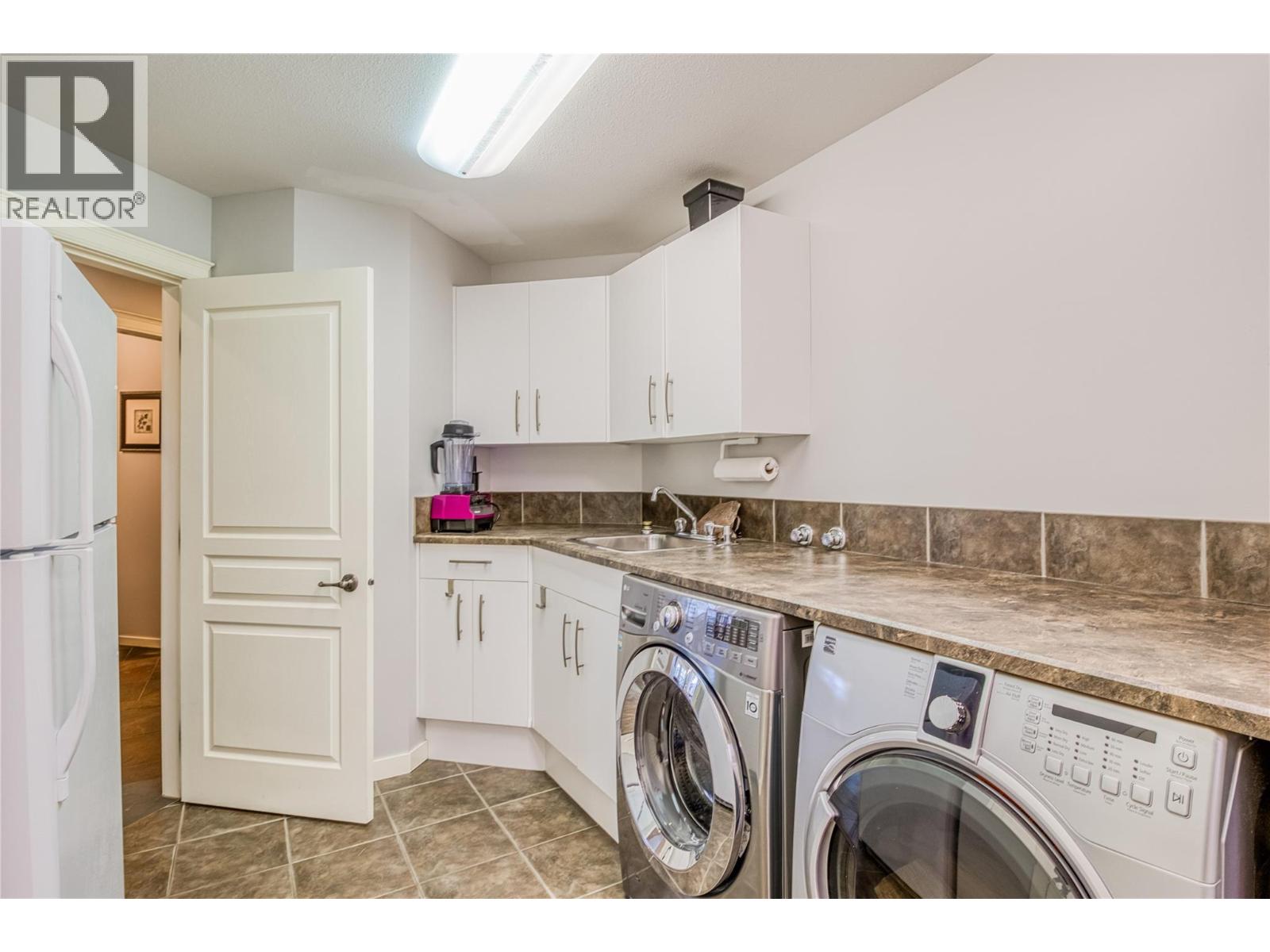 10726 Nighthawk Road Unit# 70, Lake Country