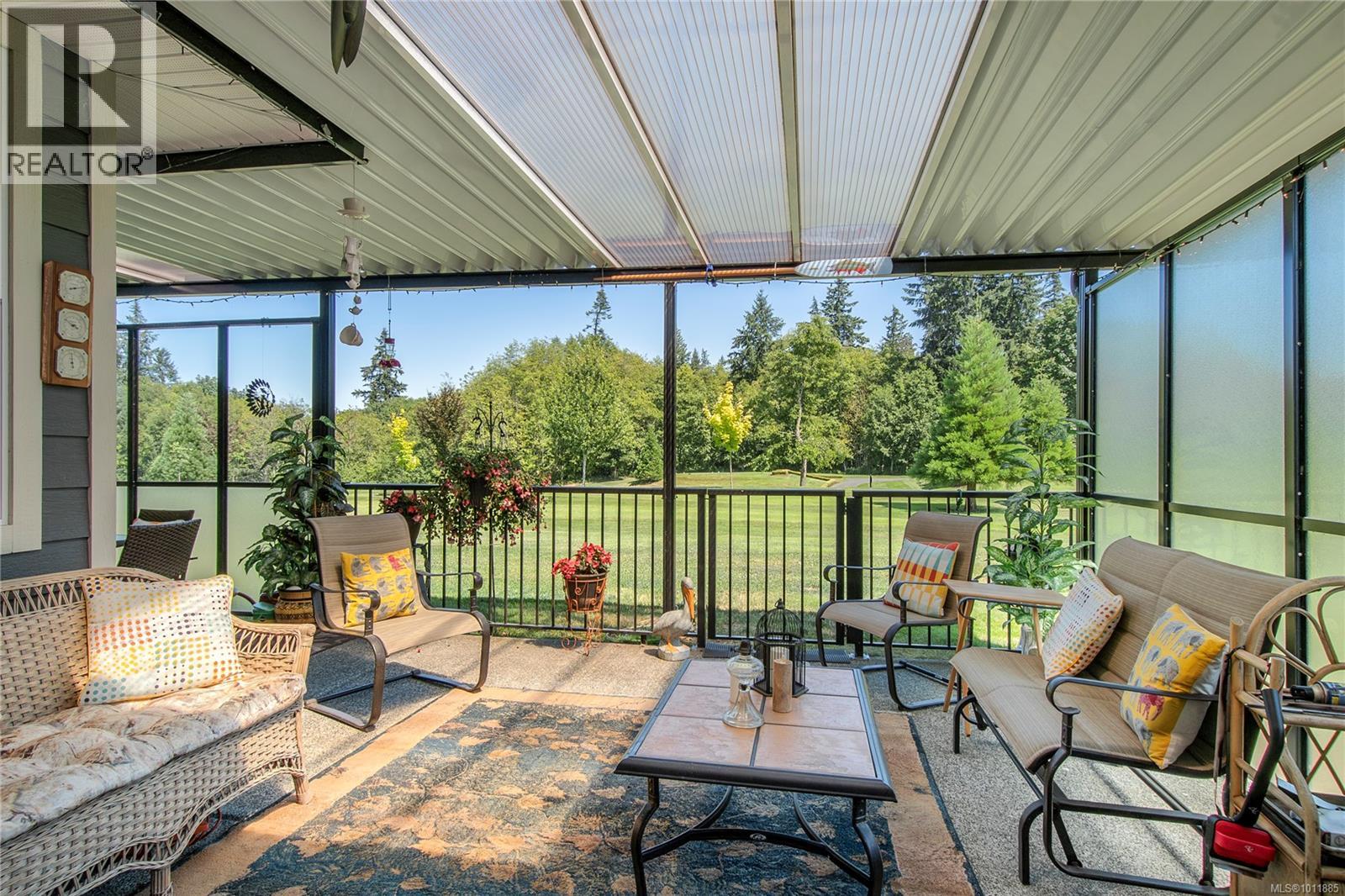 Photo 15 of 90 2006 Sierra Dr, Campbell River BC