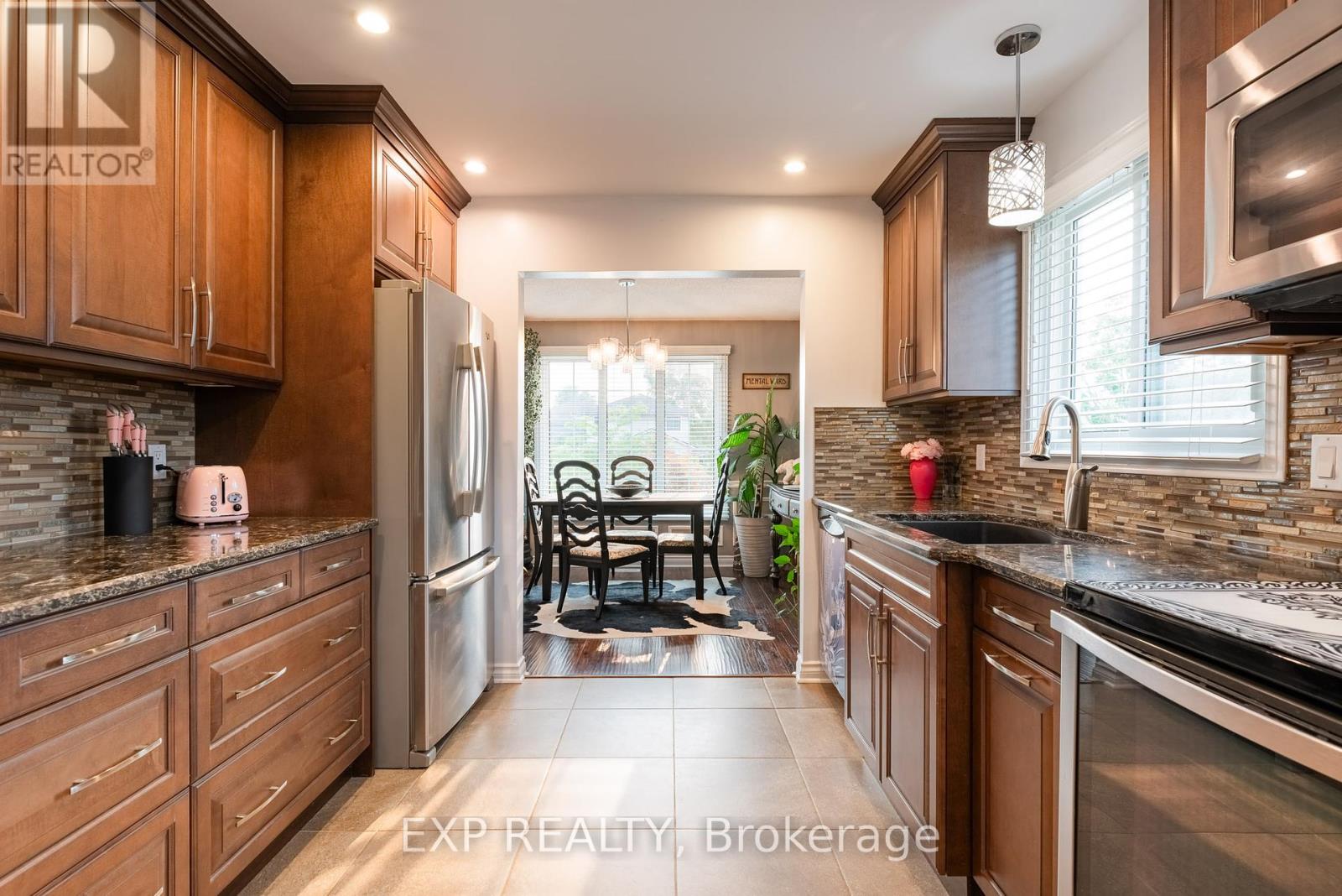 Photo 11 of 213 Northwood Drive, Welland ON