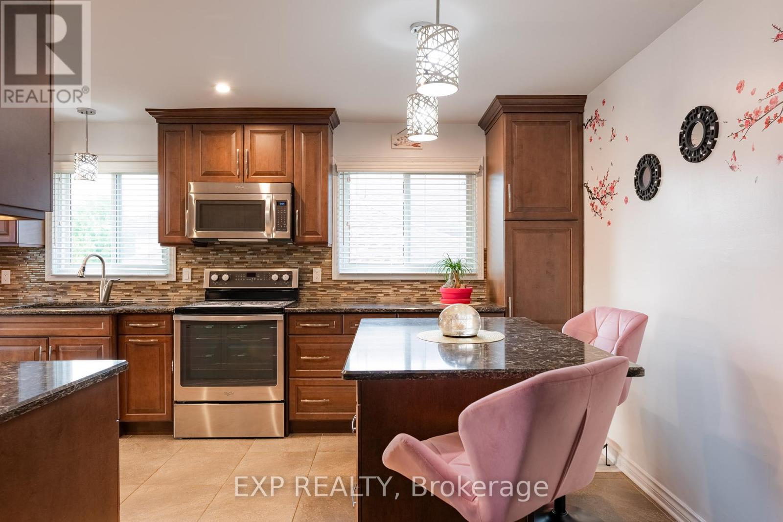 Photo 10 of 213 Northwood Drive, Welland ON