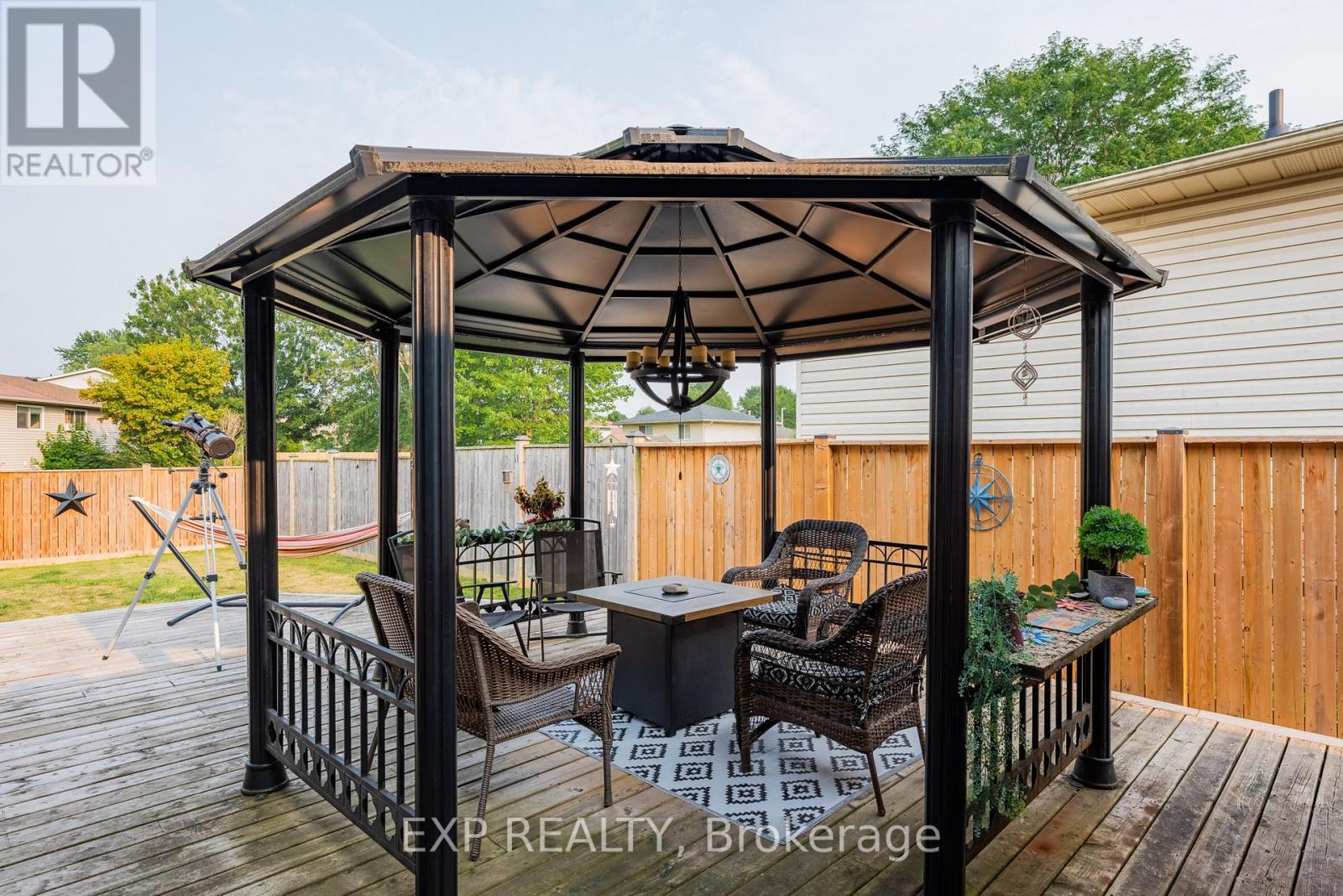Photo 19 of 213 Northwood Drive, Welland ON