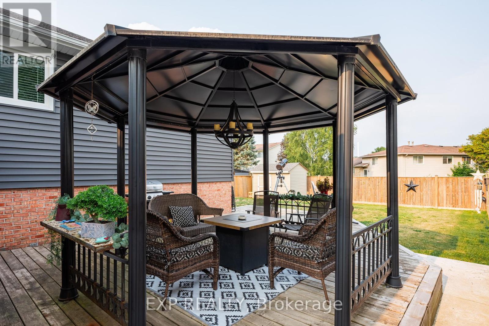Photo 6 of 213 Northwood Drive, Welland ON