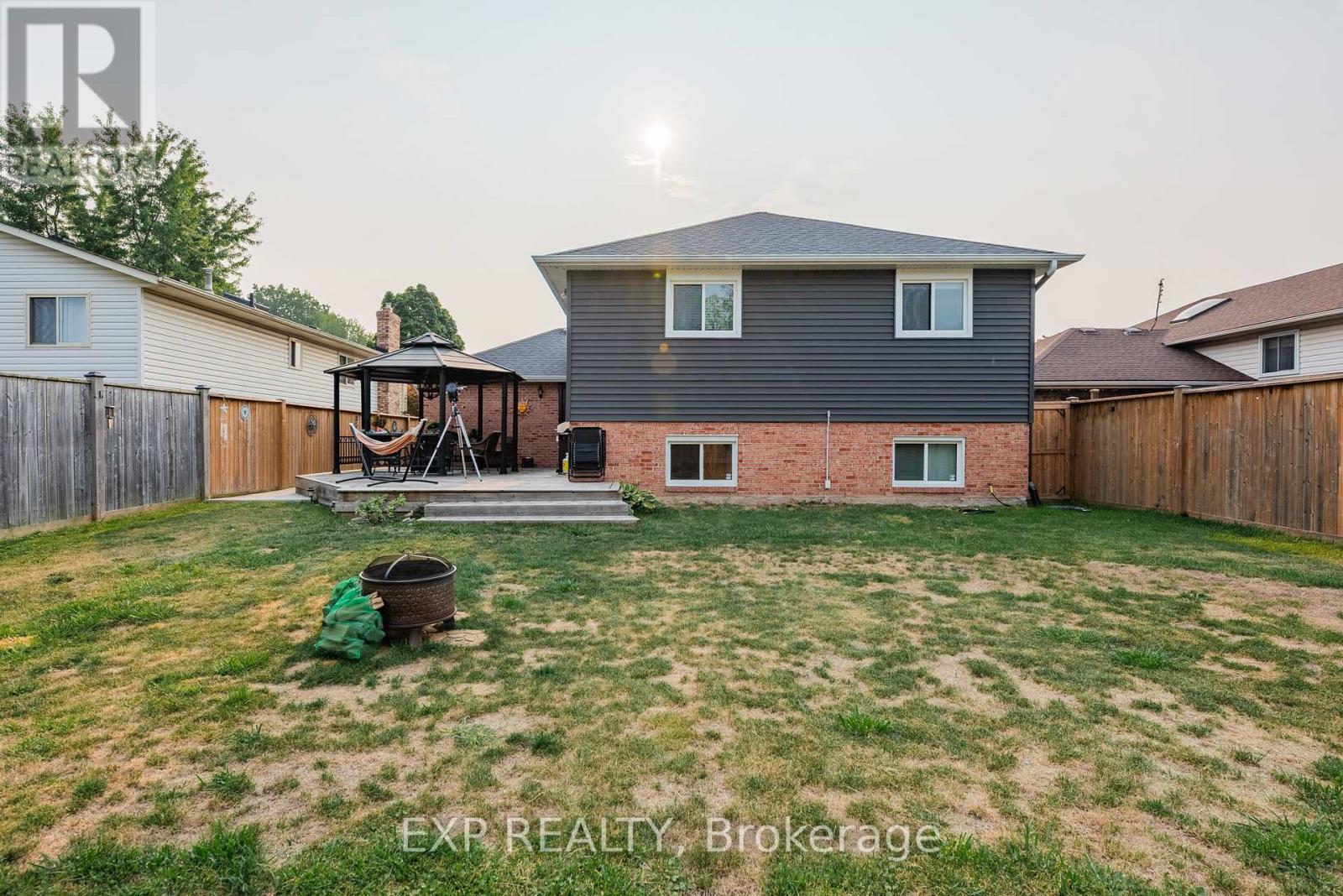 Photo 28 of 213 Northwood Drive, Welland ON