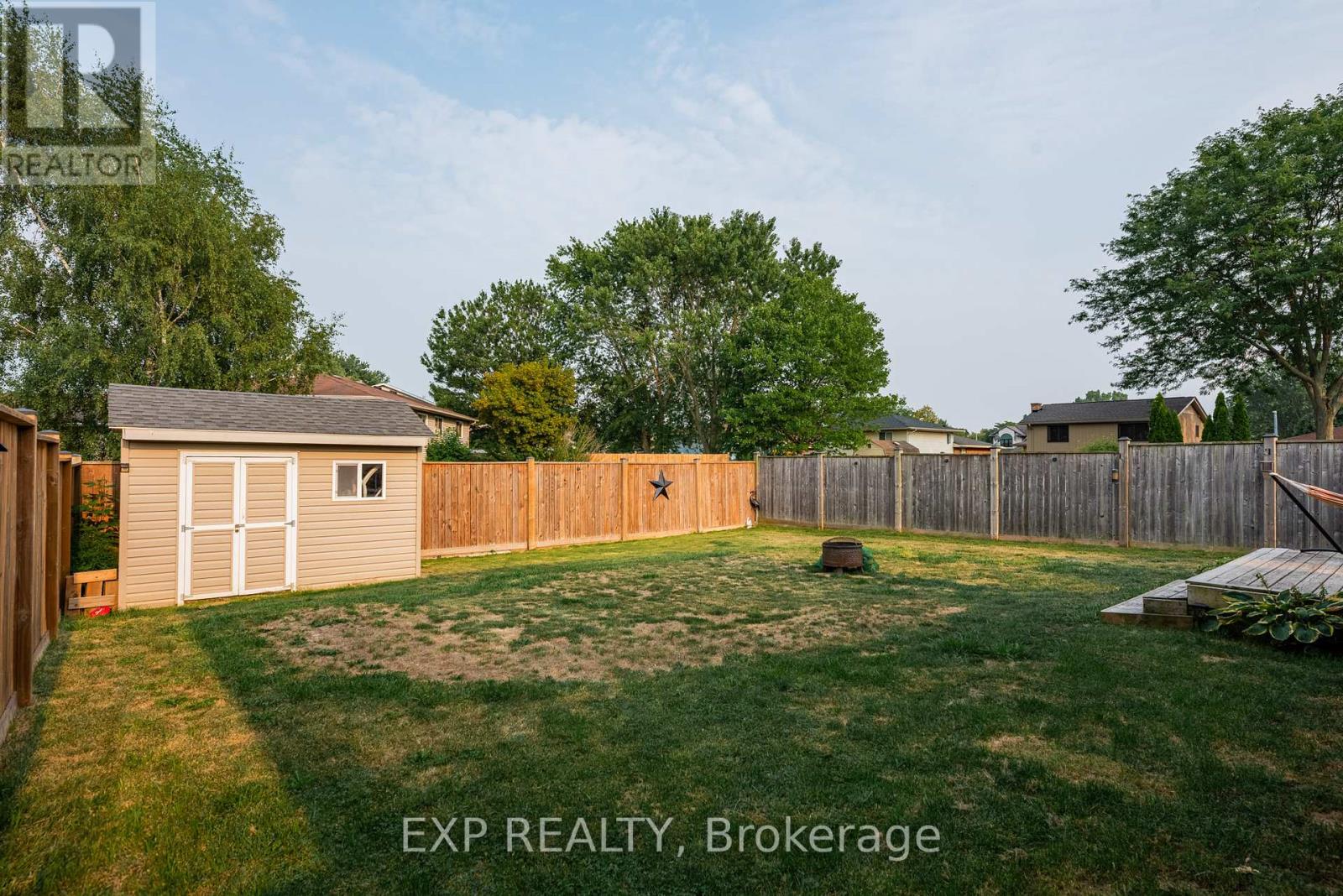 Photo 24 of 213 Northwood Drive, Welland ON
