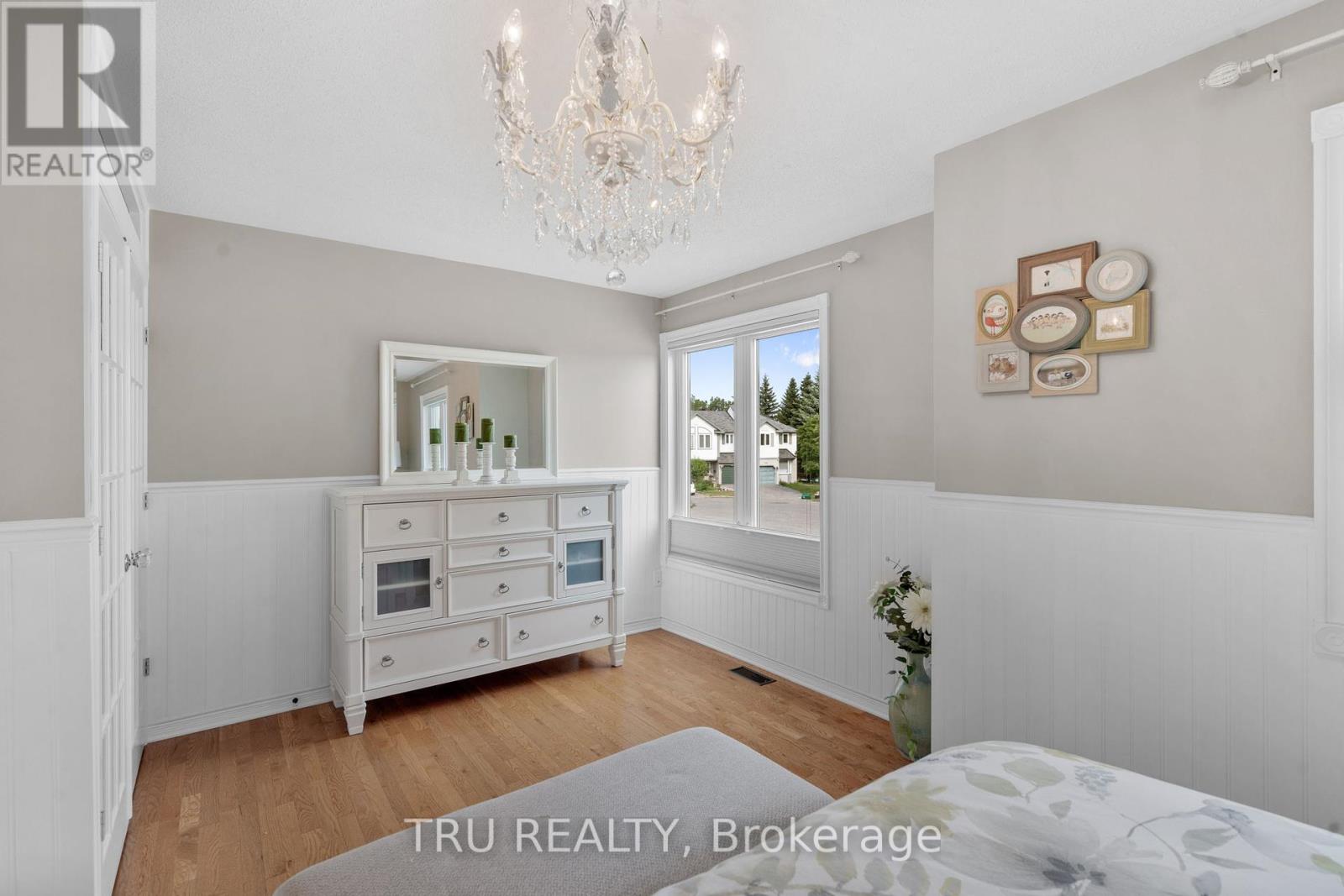 Photo 20 of 2023 Avenue O, Ottawa ON