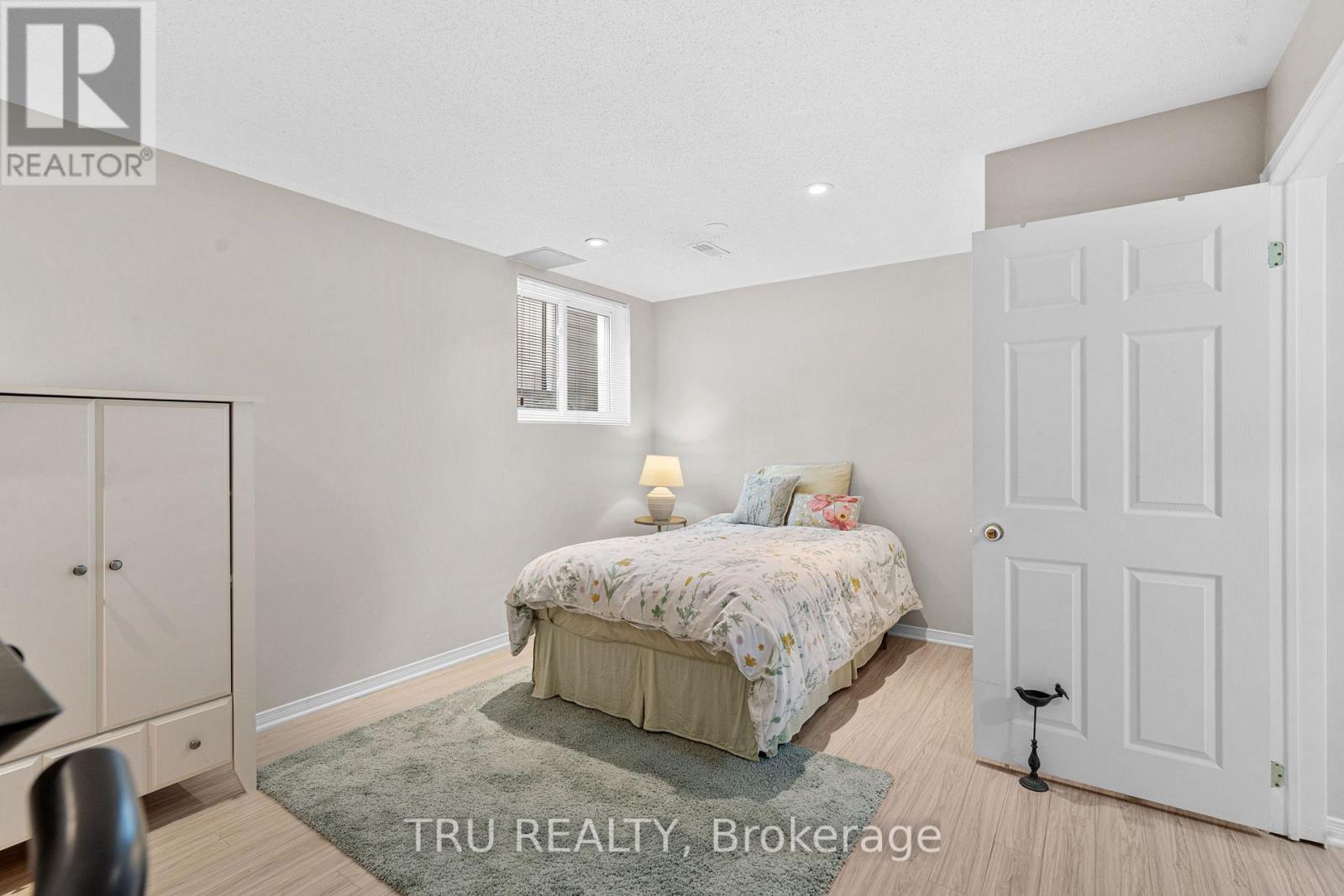 Photo 28 of 2023 Avenue O, Ottawa ON