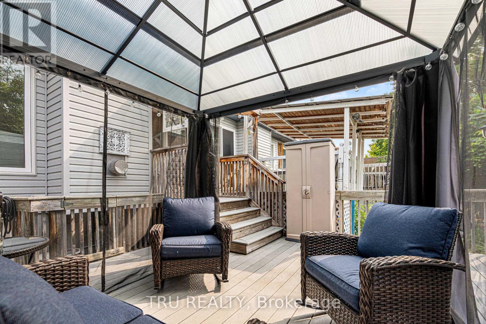 Photo 34 of 2023 Avenue O, Ottawa ON