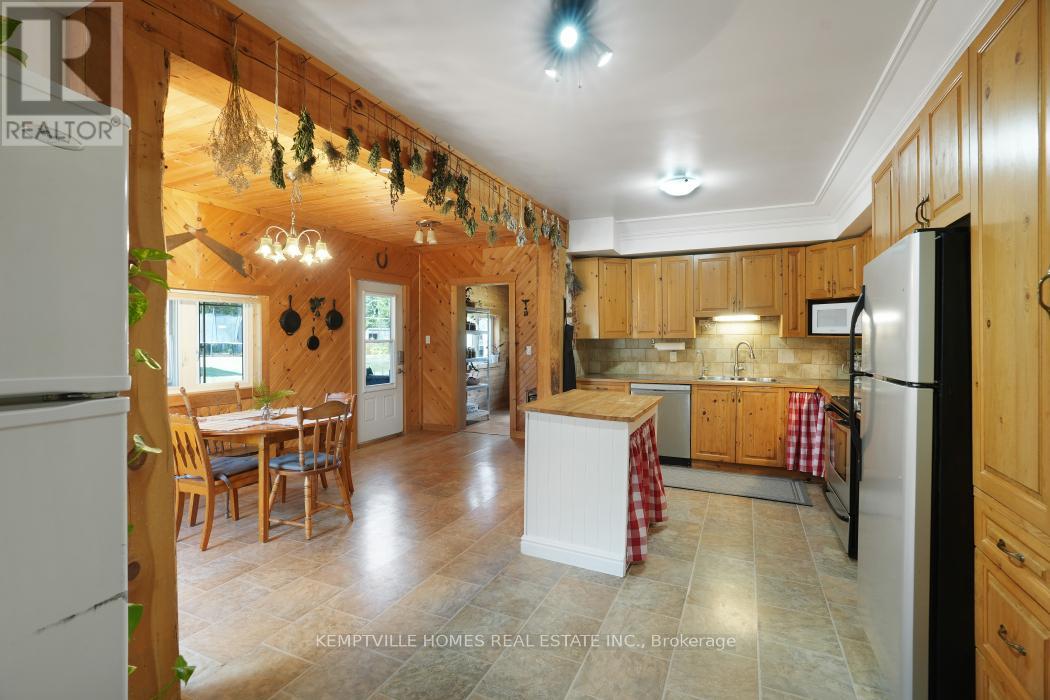 Photo 4 of 4095 Paden Road, Ottawa ON