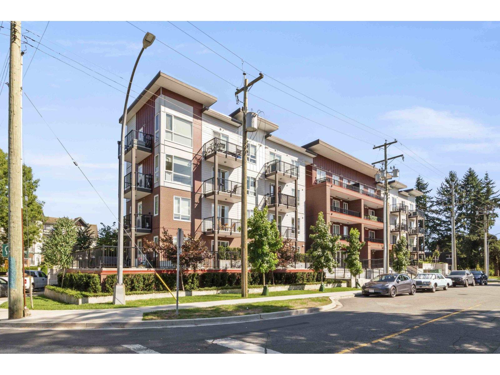 Photo 10 of 403 5420 208 Street, Langley BC