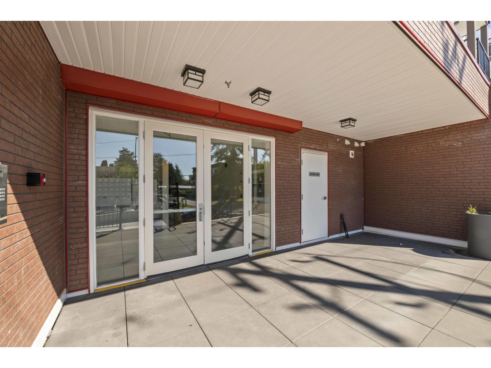 Photo 12 of 403 5420 208 Street, Langley BC