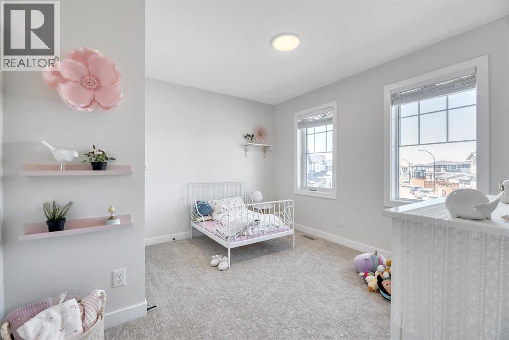 Photo 43 of 656 Reynolds Crescent Sw, Airdrie AB