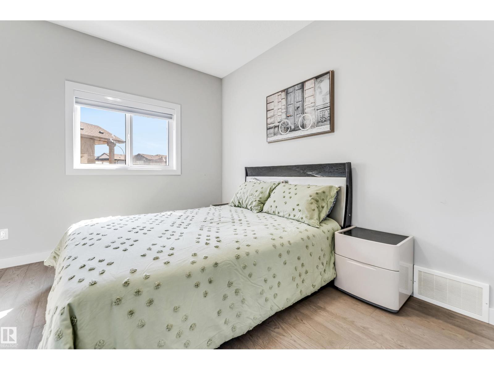 Photo 73 of 6221 172 A Av Nw, Edmonton AB