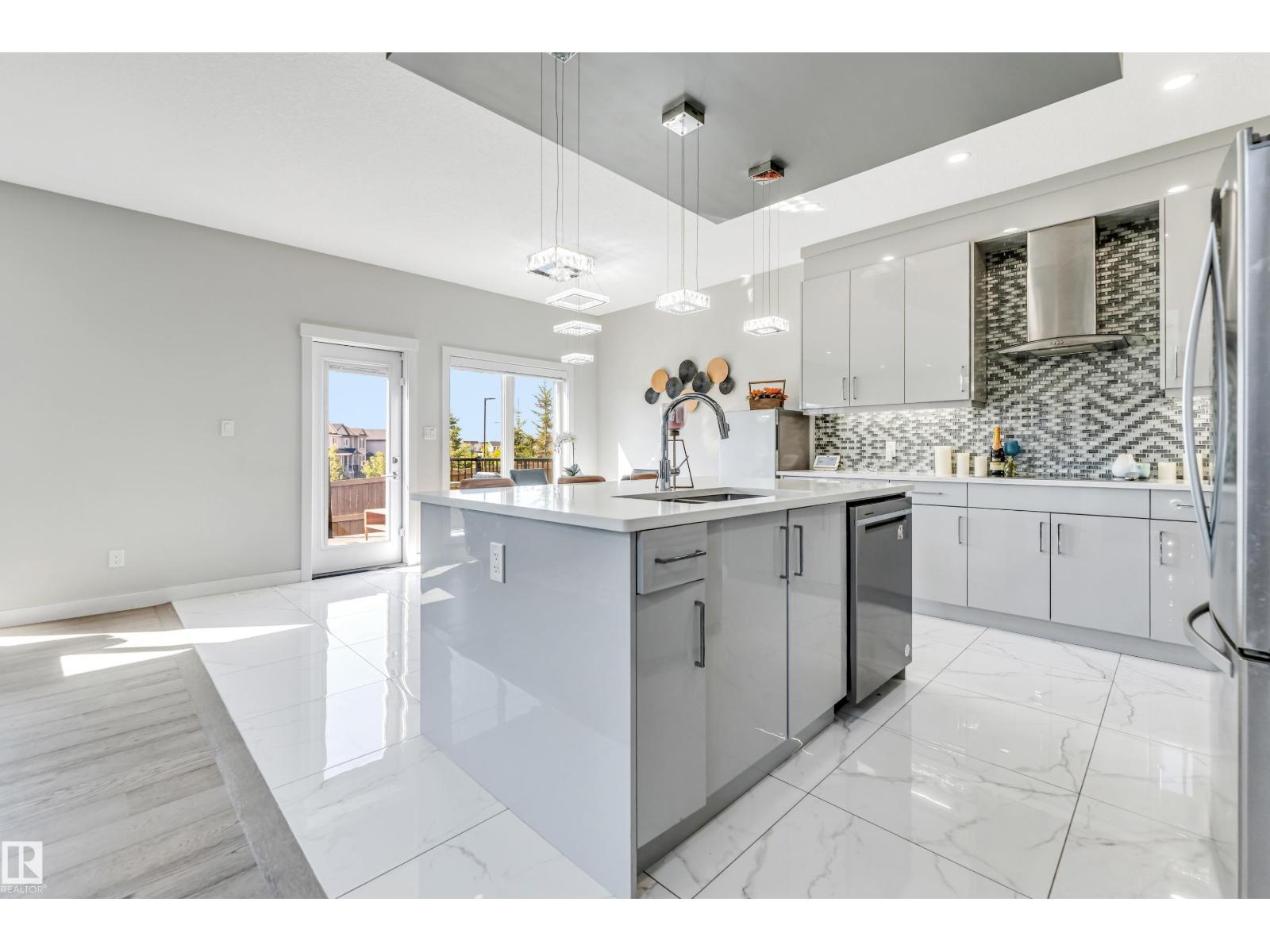 Photo 40 of 6221 172 A Av Nw, Edmonton AB