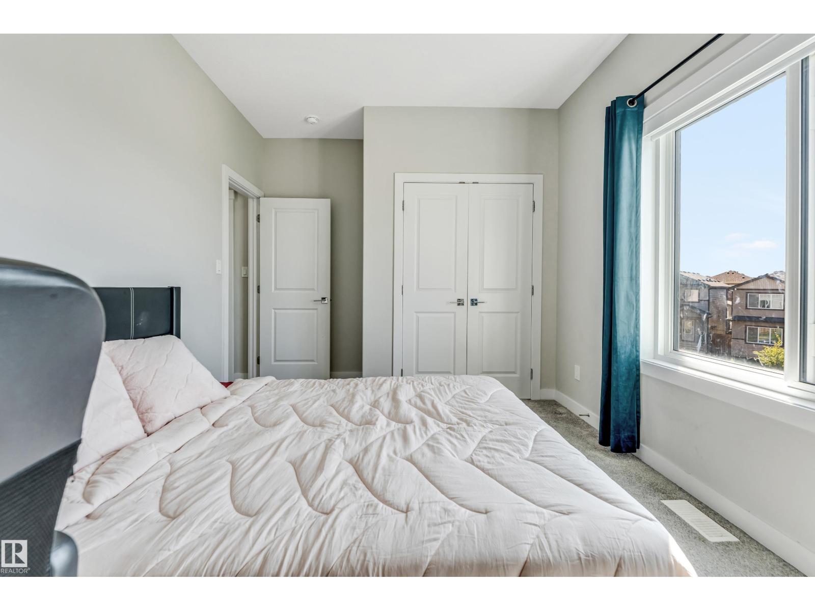 Photo 6 of 6221 172 A Av Nw, Edmonton AB