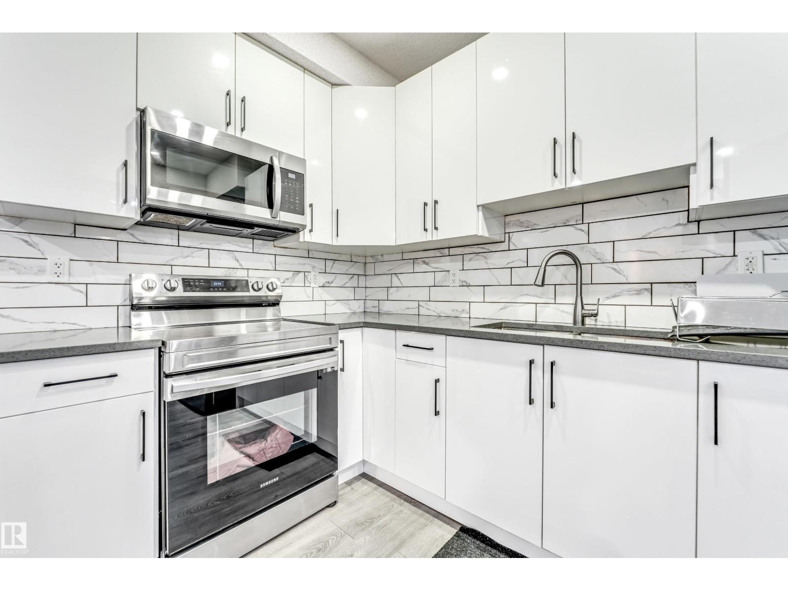 Photo 66 of 6221 172 A Av Nw, Edmonton AB