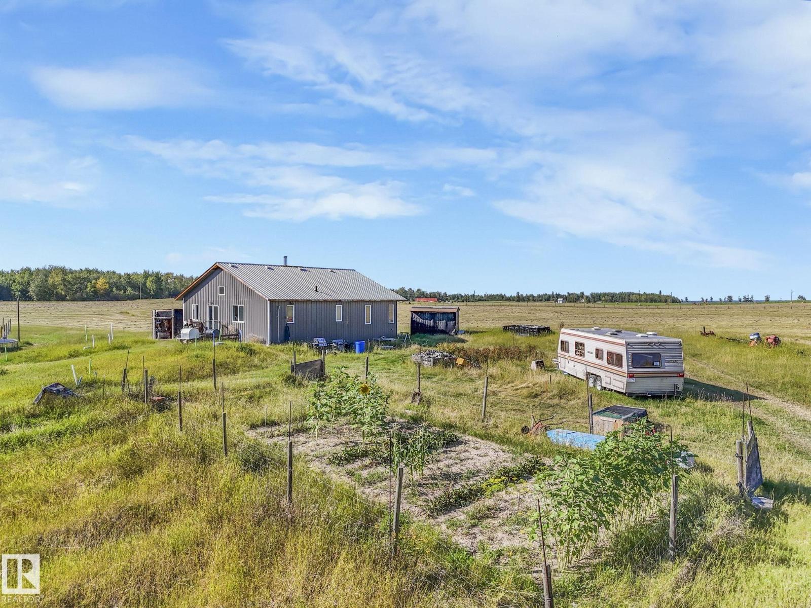 Photo 16 of 53405 Rge Road 53, Rural Parkland County AB
